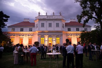 Palais Schönburg